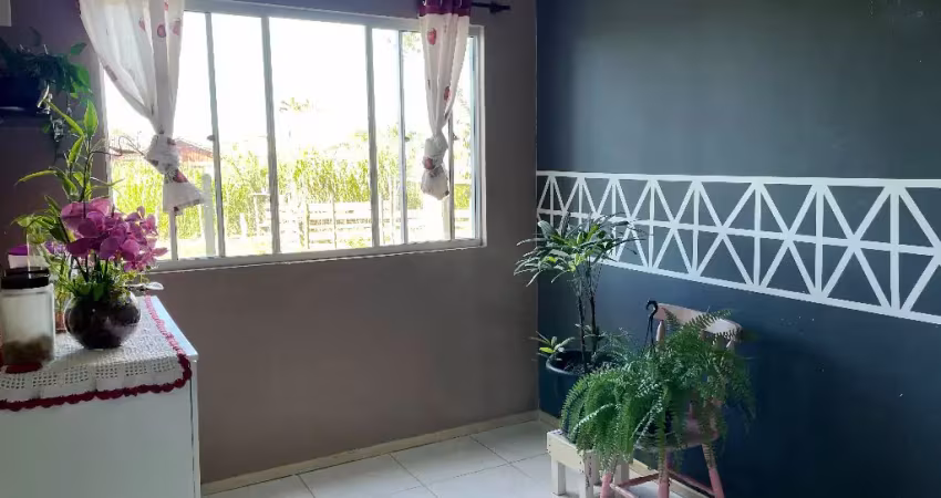 Ótimo apartamento 2 dormitórios, condomínio fechado com muita espaço para lazer.