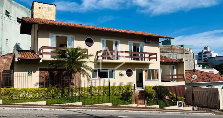 Casa 3 quartos, com suíte e piscina no jardim atlântico