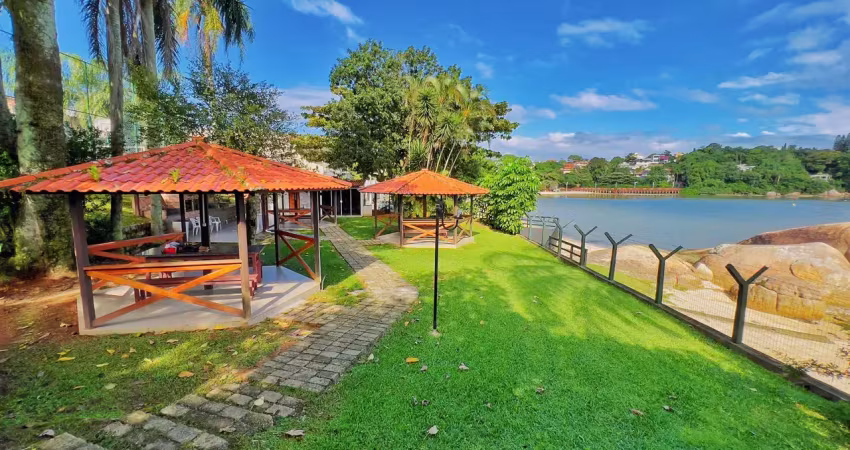 Apto de 3 quartos com suíte na orla da praia do bom abrigo em florianópolis