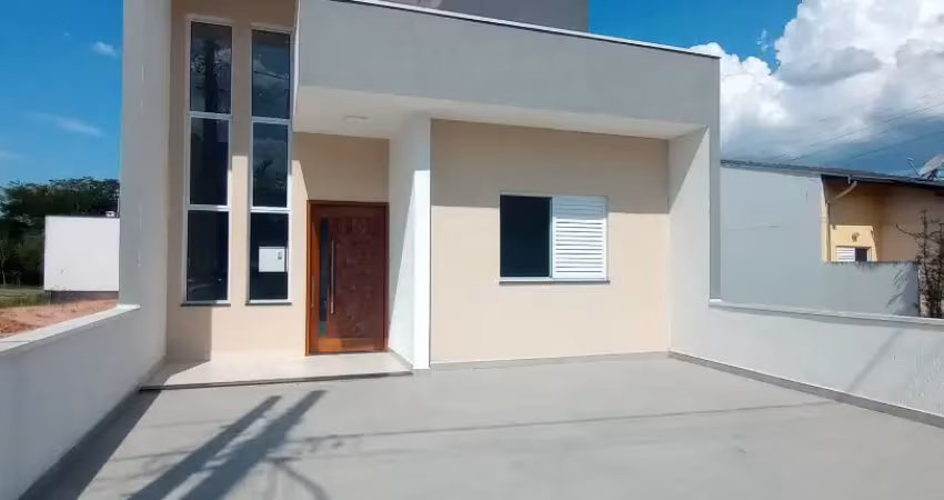 Casa em condomínio fechado com 3 quartos à venda na Rua Prímula, 130, Condomínio Residencial e Comercial Laguna, Pindamonhangaba
