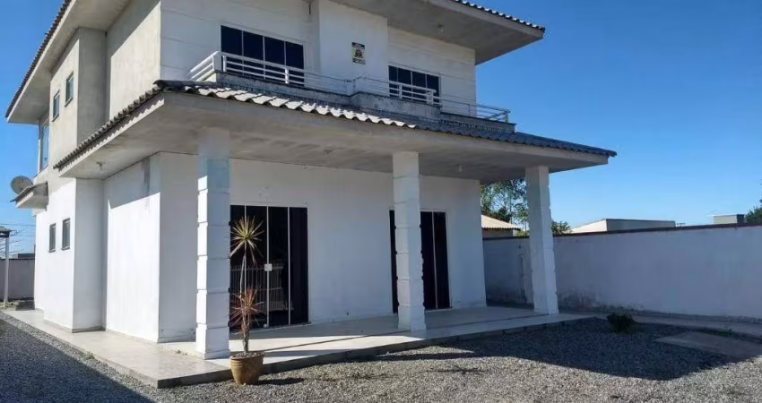 Sobrado em Itapoá-SC no Residencial Príncipe