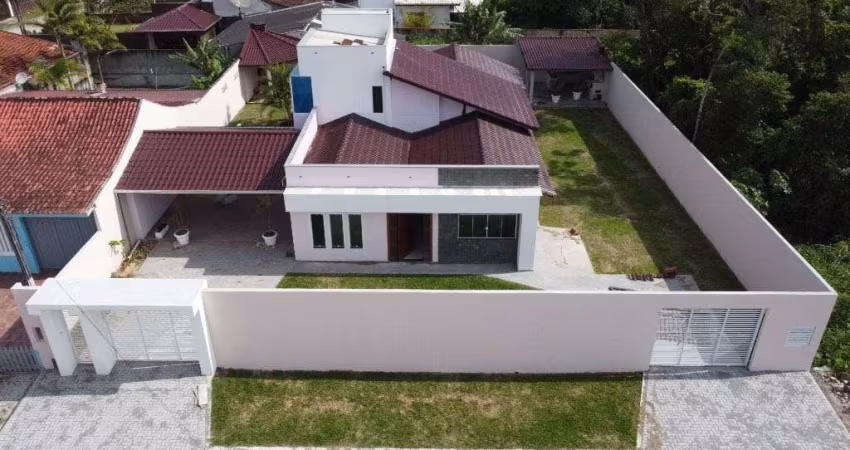 Casa em Itapoá/SC no Cambijú