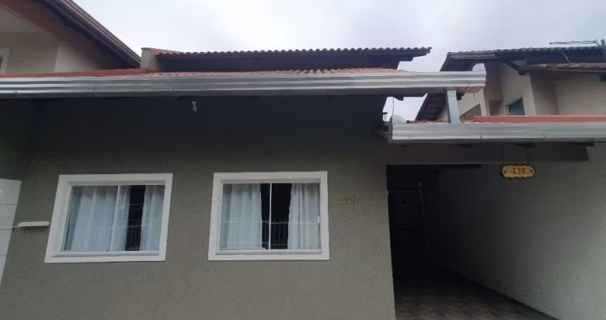 Sobrado em Itapoá/SC no Cambijú