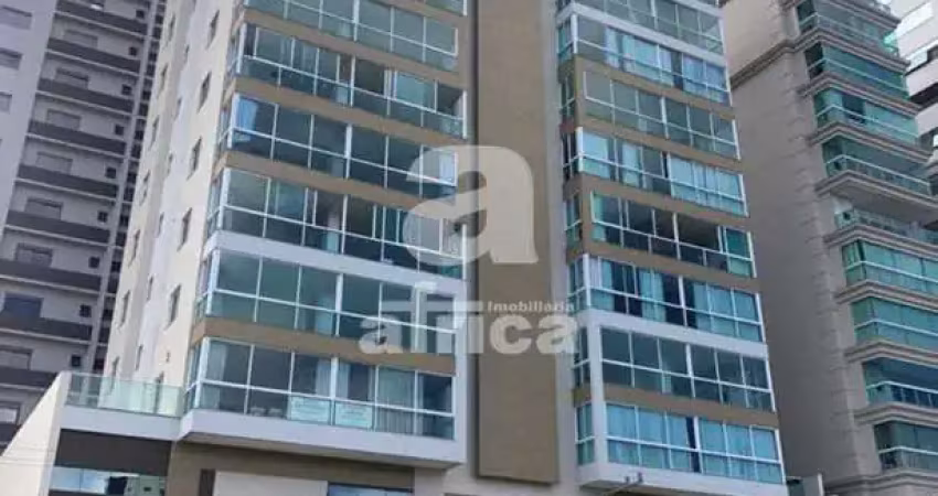 Excelente apartamento quadra mar | 4 suítes, 3 vagas de garagem na meia praia em itapema/sc - imobiliária áfrica, meia praia, itapema - sc