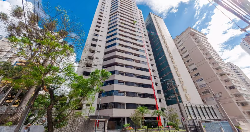Apartamento com 153m² útil no Centro