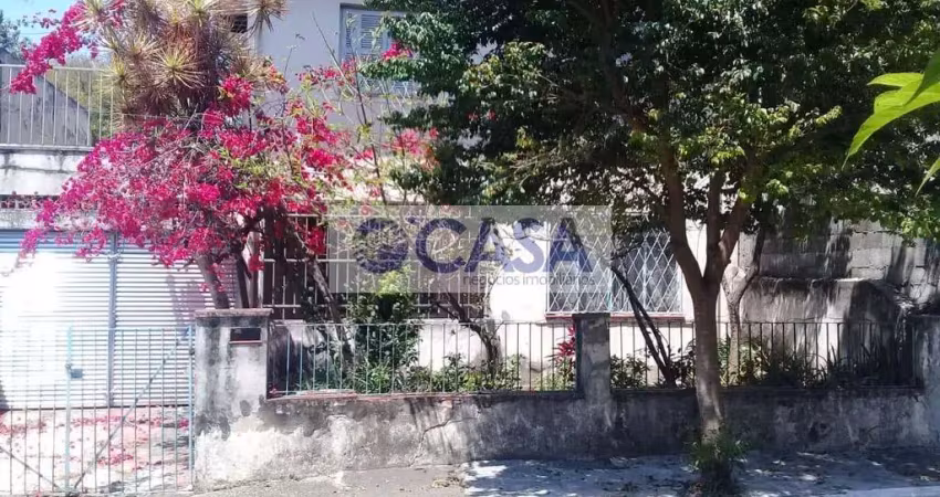 Sobrado antigo com 3 dorms - mais dep nos fundos - ótimo potencial