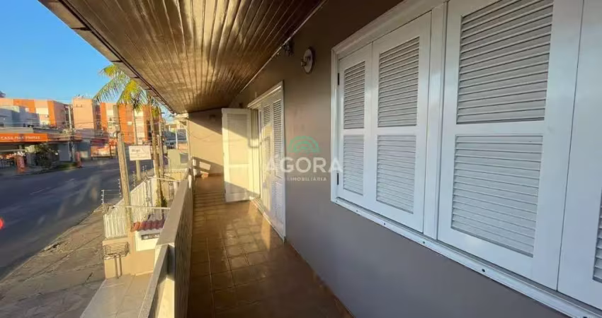 Apartamento com 3 quartos para alugar no Harmonia, Canoas 