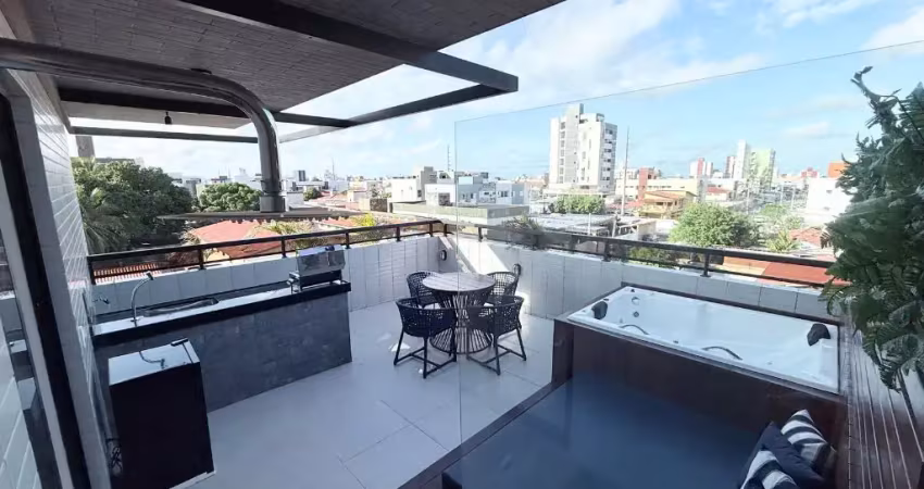 Linda cobertura porteira fechada a 600 metros da praia do bessa