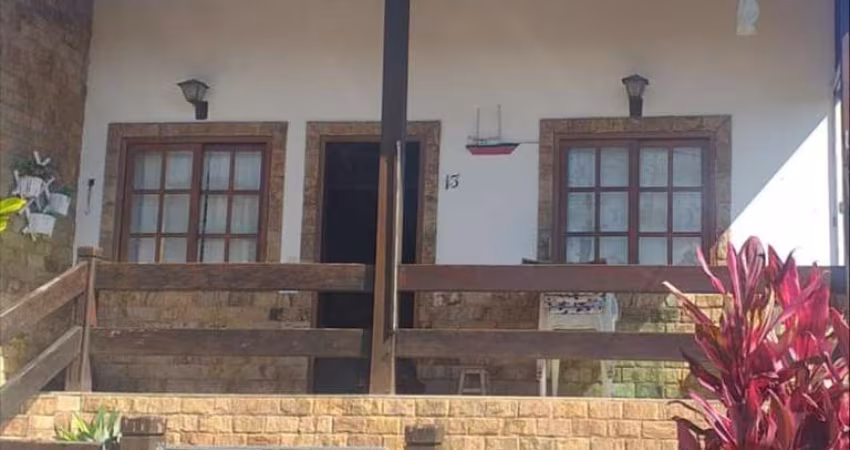 Casa para Locação em Saquarema, Porto da Roça, 2 dormitórios, 2 banheiros