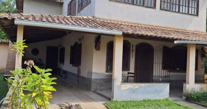 Casa para Venda em Saquarema, Bacaxá, 5 dormitórios, 1 suíte, 3 banheiros, 1 vaga