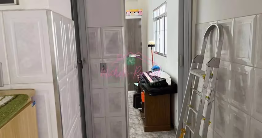 Sobrado com 03 quartos e edícula no parque califórnia - jacareí