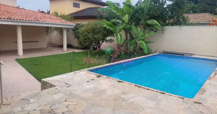 Casa térrea no condomínio santa maria - 03 dormitórios e piscina privativa