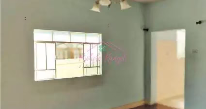 Casa com 2 quartos + 2 cômodos no fundo - centro de jacareí
