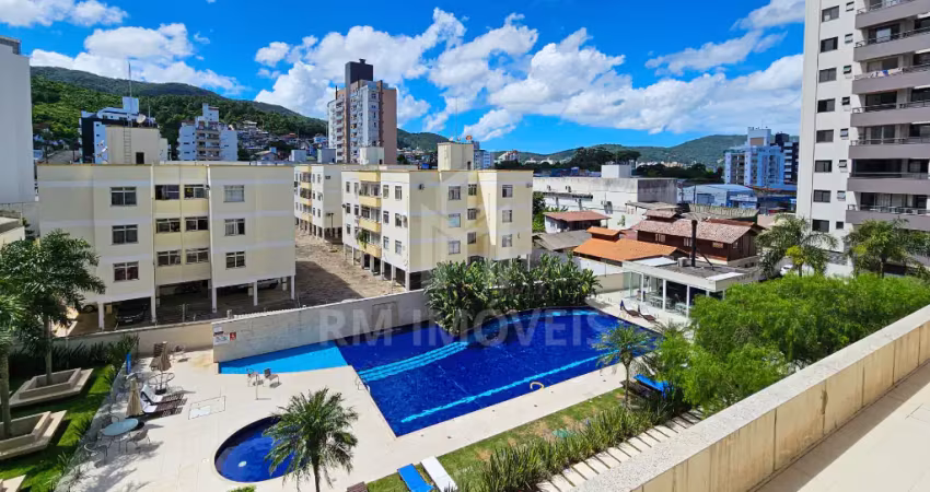 Apartamento com 03 dormitórios, sendo 01 suíte + dependência, em condomínio clube de alto padrão