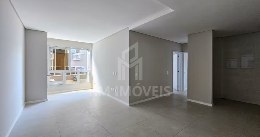 Apartamento de 2 suítes + lavabo, com 1 vaga de garagem e hobby-box, na Rua Lauro Linhares!