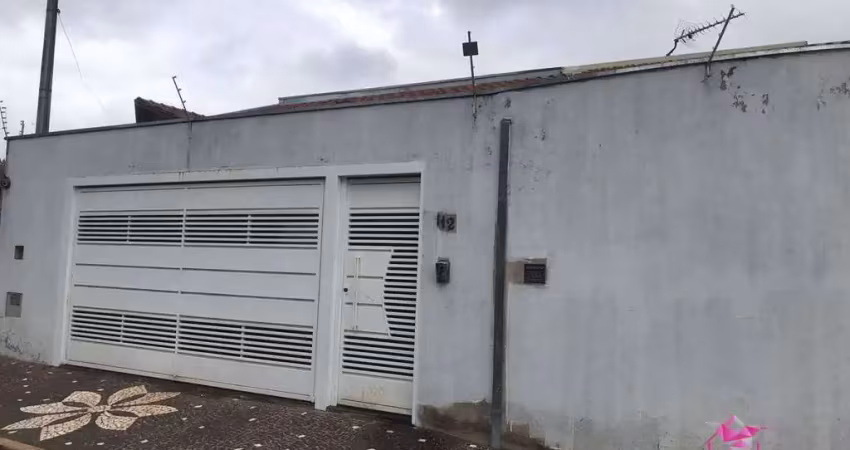 Casa com 2 dormitórios à venda, 74 m² por r$ 300.000 - jardim santana - leme/sp