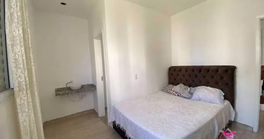 Apartamento com 2 dormitórios à venda, 52 m² por R$ 245.000,00 - Jardim do Sol - Leme/SP