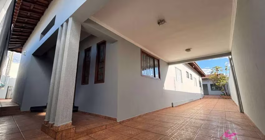 Casa com 4 dormitórios, 272 m² - venda por r$ 950.000,00 ou aluguel por r$ 4.000,00/mês - centro - leme/sp