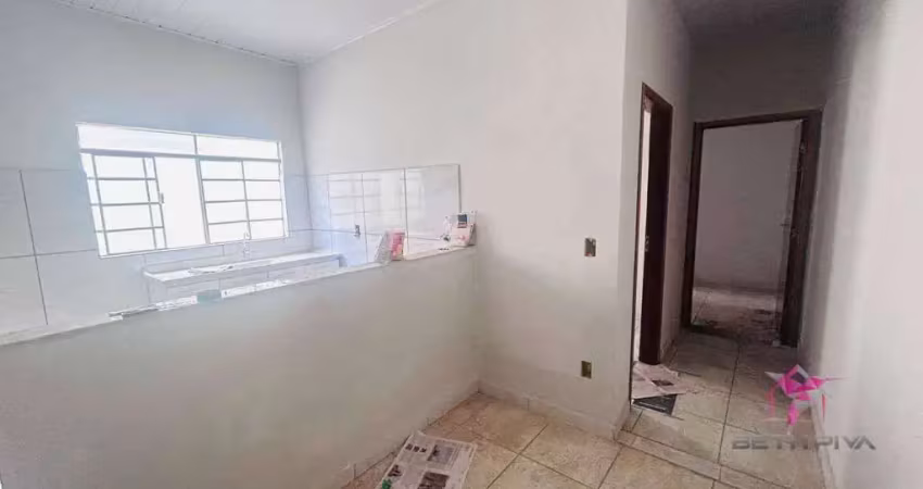 Casa com 2 dormitórios para alugar, 50 m² por r$ 700/mês - jardim adelina - leme/sp