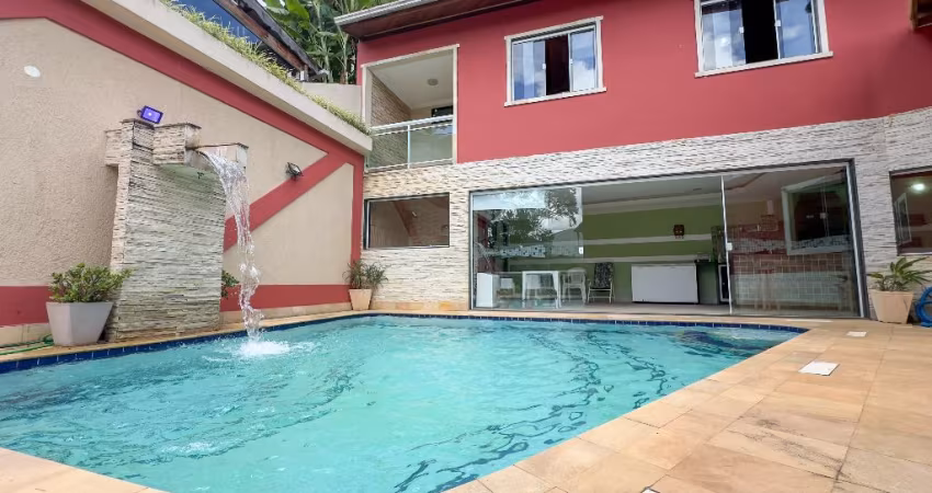 Casa à Venda no Parque Santa Elisa, Nova Friburgo, 4quartos, linda vista