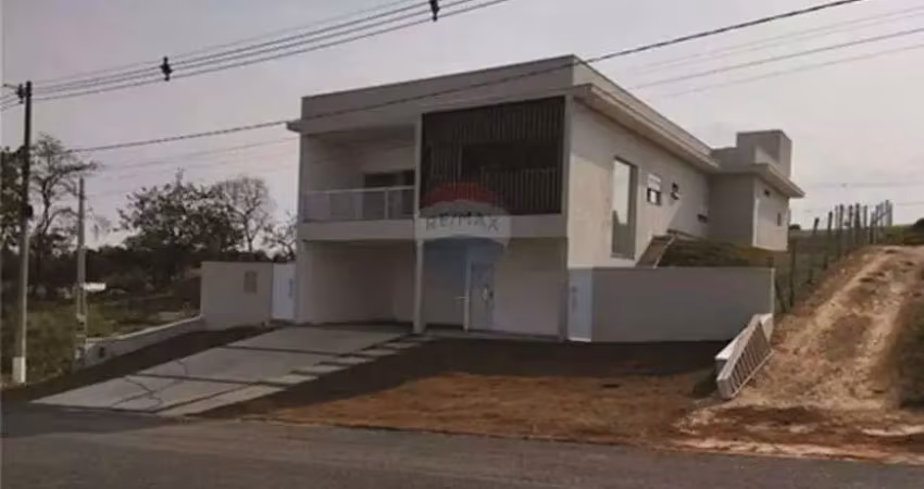 Luxuosa casa de condomínio à venda em araçoiaba da serra