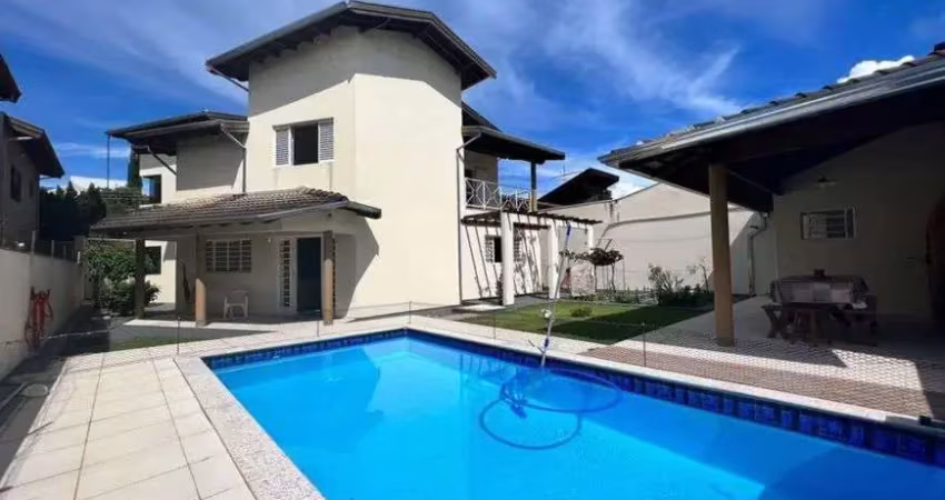 Casa de condomínio para venda com 325 metros quadrados com 4 quartos
