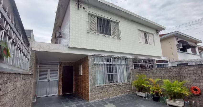Sobrado com 3 dormitórios à venda, 160 m² por R$ 500.000,00 - Vila Cascatinha - São Vicente/SP