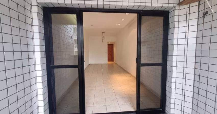 Apartamento com 2 dormitórios à venda, 90 m² por R$ 690.000,00 - Gonzaga - Santos/SP