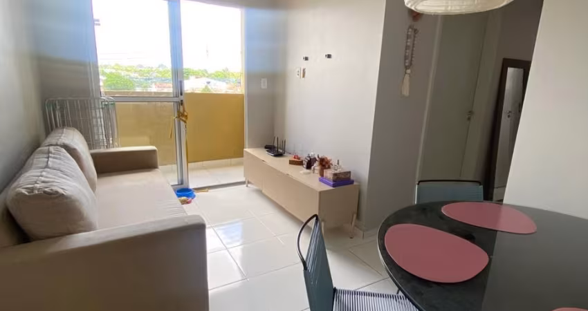 Apartamento 2 quartos com suíte e varanda na Serraria – Localização prática e ótima estrutura por R$ 230 mil