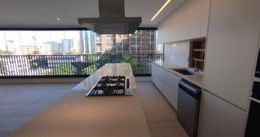 Apartamento para alugar com 147m², 3 quartos, 2 vagas e 2 depósitos