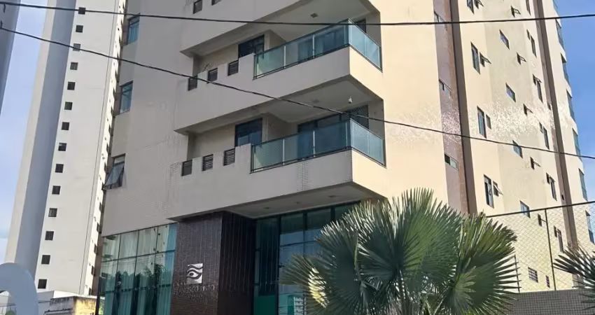 Apartamento de Alto Padrão, 3 dormitórios, varanda, 2 vagas de garagem | Centro