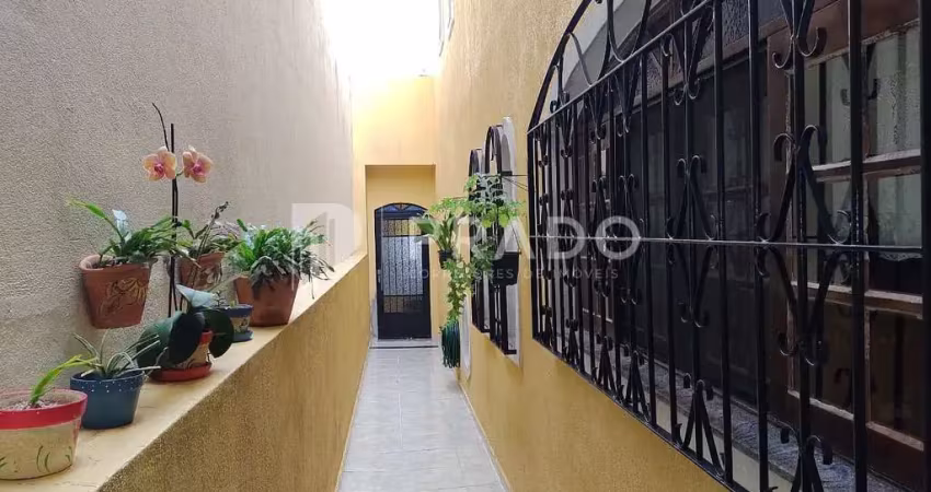 Casa à venda no parque américa com 3 dormitórios 1 suíte e 2 vagas de garagem.