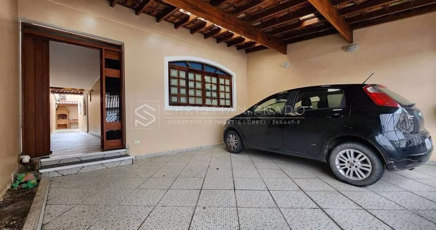 Casa à Venda no Bairro do Parque América 4 Dormitórios sendo 2 Suítes e 2 Vagas de Garagem