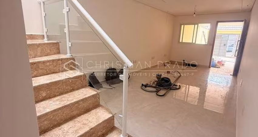 Sobrado à Venda com 3 dormitórios 3 Suítes e 2 Vagas em Jardim Palmares
