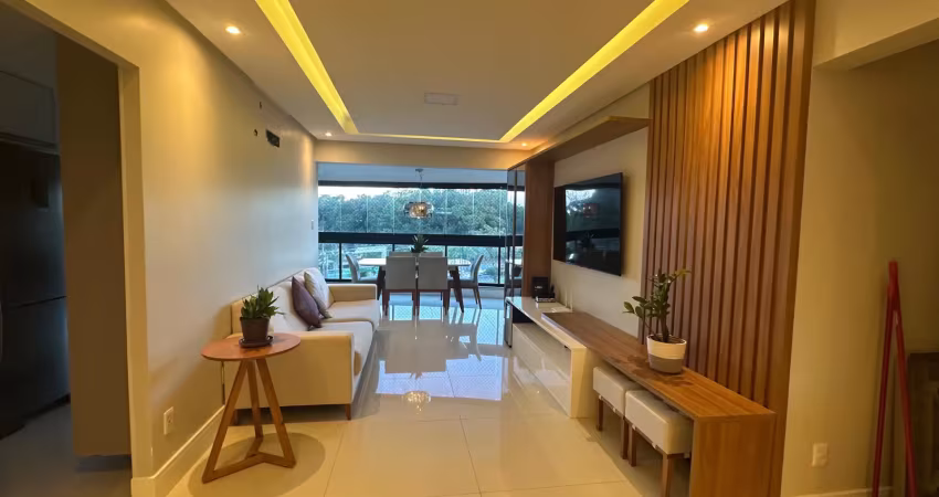 Alugo excelente apartamento, mobiliado, de  2/4 com 91 m2,  em alphaville !!!