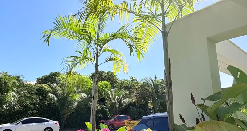 Casa térrea, recém construída, totalmente climatizada em busca vida