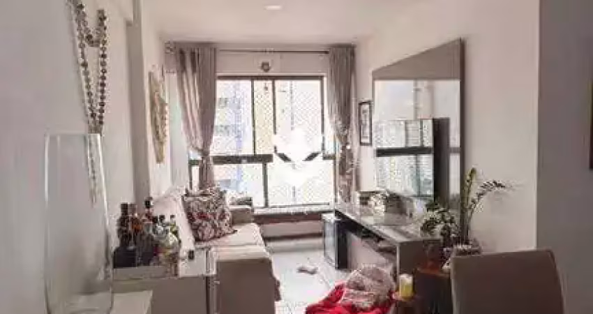 Apartamento andar alto em casa forte com 02 quartos (1 suíte)