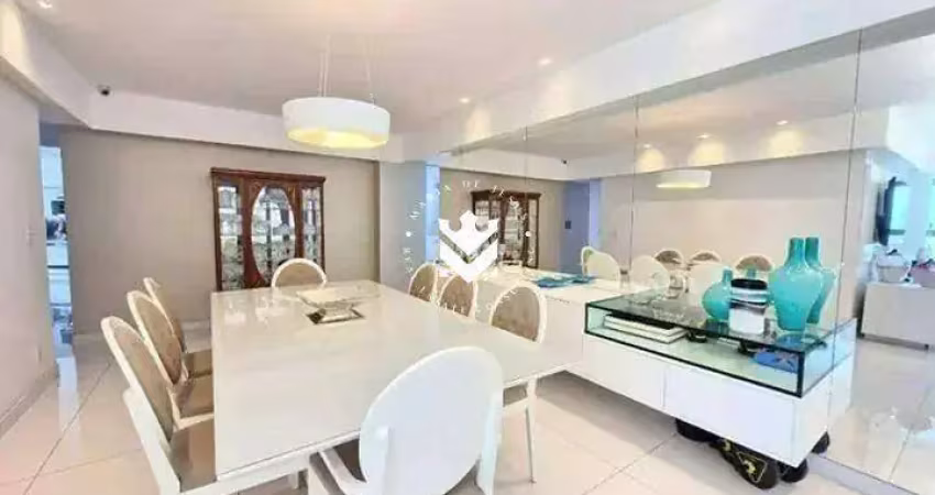 Apartamento de alto padrão - 172m², 3 suítes, reformado, decorado por arquiteto, 3 vagas e condomínio completo