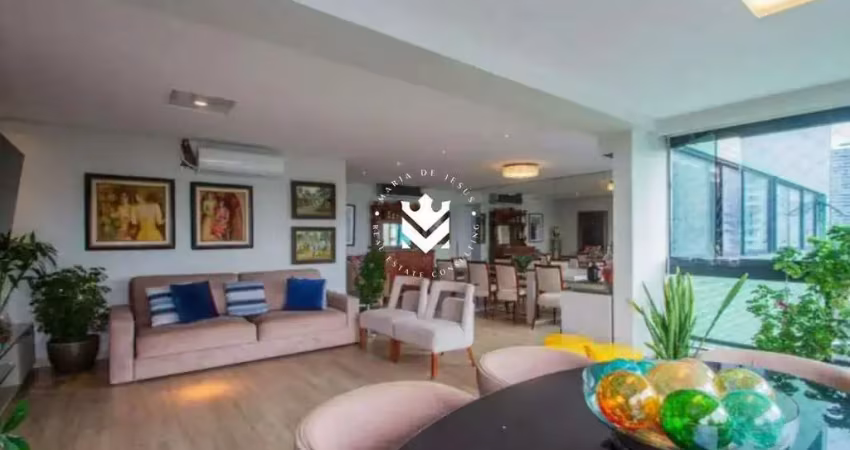 Apartamento de alto padrão com 3 suítes, área de lazer completa e localização privilegiada em casa forte