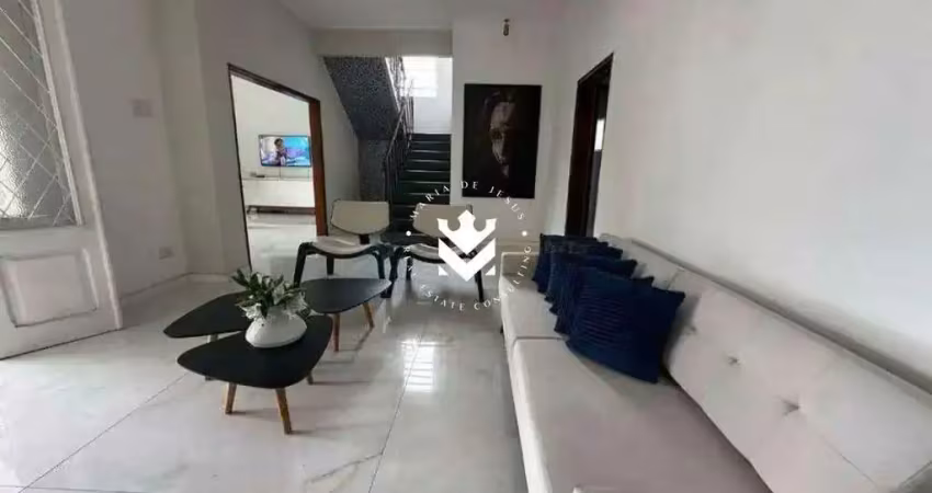 Casa reformada por arquiteto com 5 quartos, 360 m², 6 vagas, terraço em l, 2 varandas e piscina na tamarineira