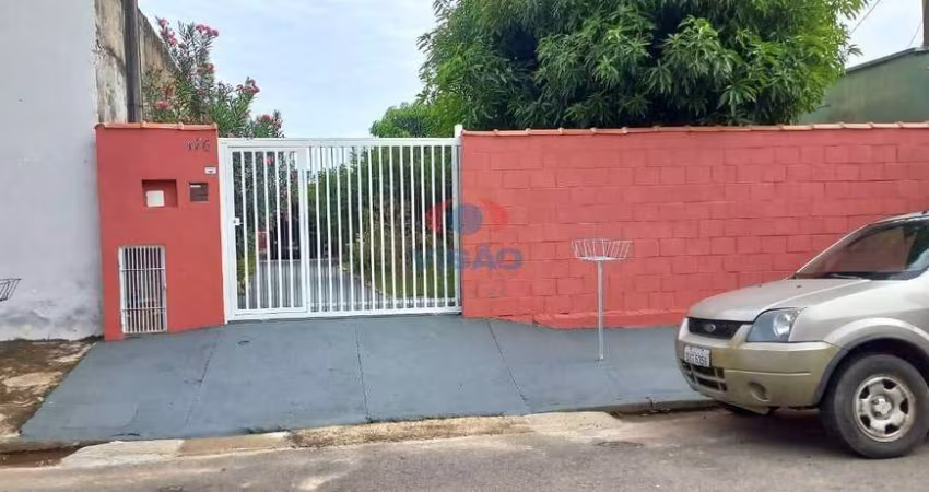 Casa à venda com terreno amplo no Jardim California - Indaiatuba/SP