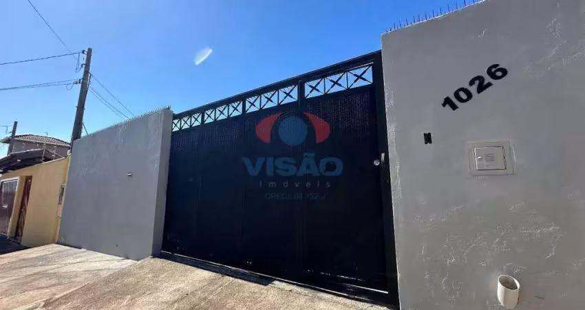 Casa com 2 dormitórios no jardim regina para locação!