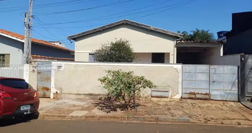 Casa à venda na Vila Saul Borsari, Jaboticabal 