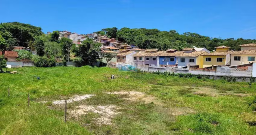 Excelente area na granja dos cavaleiros, com 8250m2, com condominio residencial ao lado, e onibus na porta