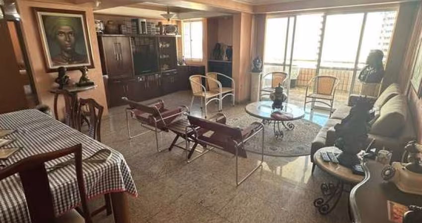 Apartamento144 Metros, 3 Qts. 1 Suíte com Closet, Bairro do Espinheiro