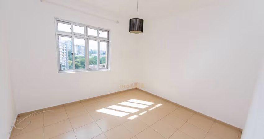 Ótimo apartamento, Praça Santos Andrades.