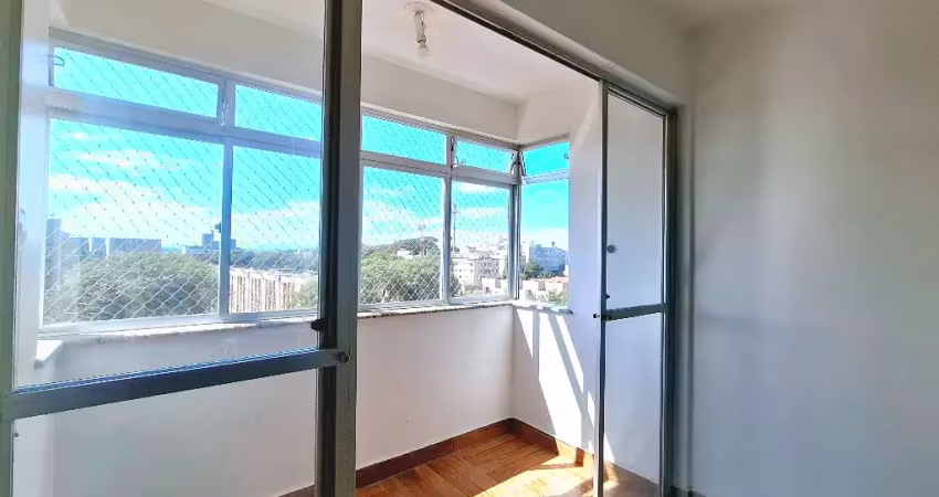 Muito sol e vista definitiva em localização privilegiada.