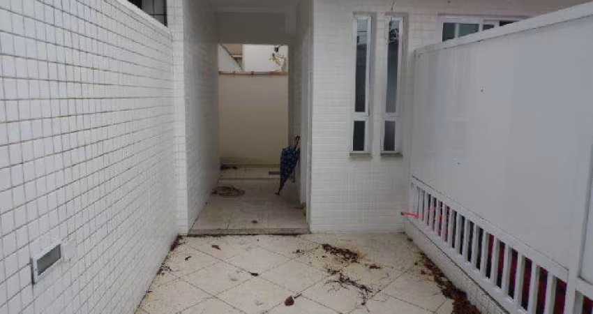 Sobreposta alta semi nova 2 dormitorios 1 vaga Aparecida
