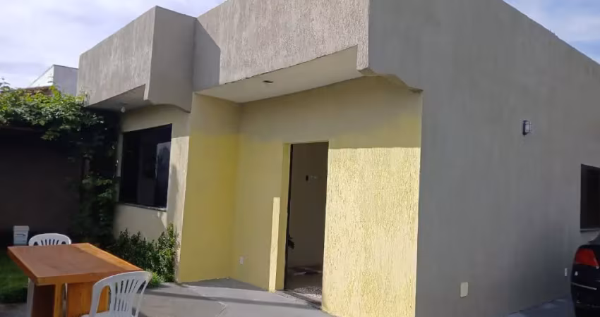 Vende-se casa no centro de coroa vermelha  - alfeng - 15x30m.