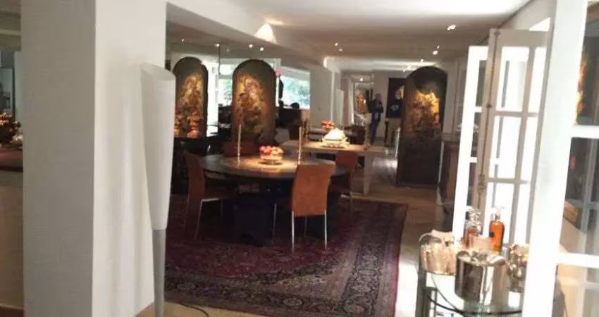 Casa com 3 quartos à venda na Rua Sampaio Vidal, Jardim Paulistano, São Paulo